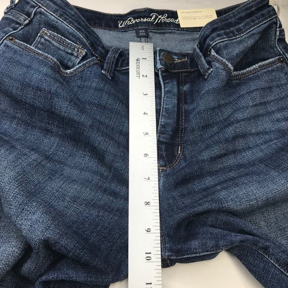 Universal Thread Women's 8 Crop High Rise Straight Dark Wash Blue Jeans New - Picture 12 of 15